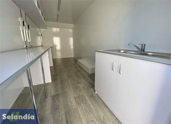 TP 522 pølsevogn med linoleumsgulv med træstruktur